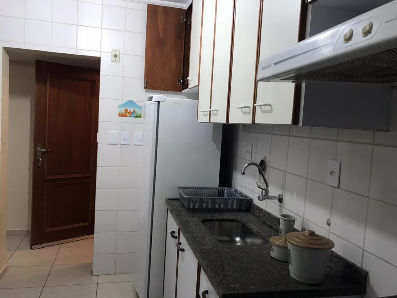 Praia Grande - Ubatuba- Parte Nobre - Ap 34A No Cond San Marino Buitenkant foto